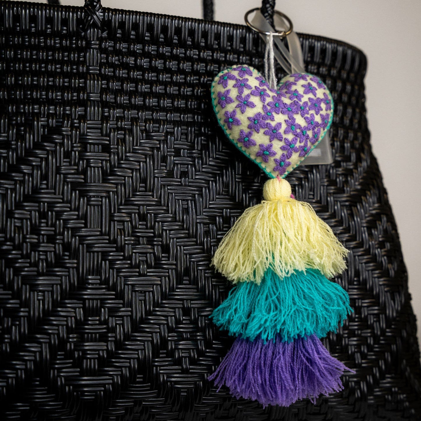 GRIGRI GROS COEUR ET POMPOMS