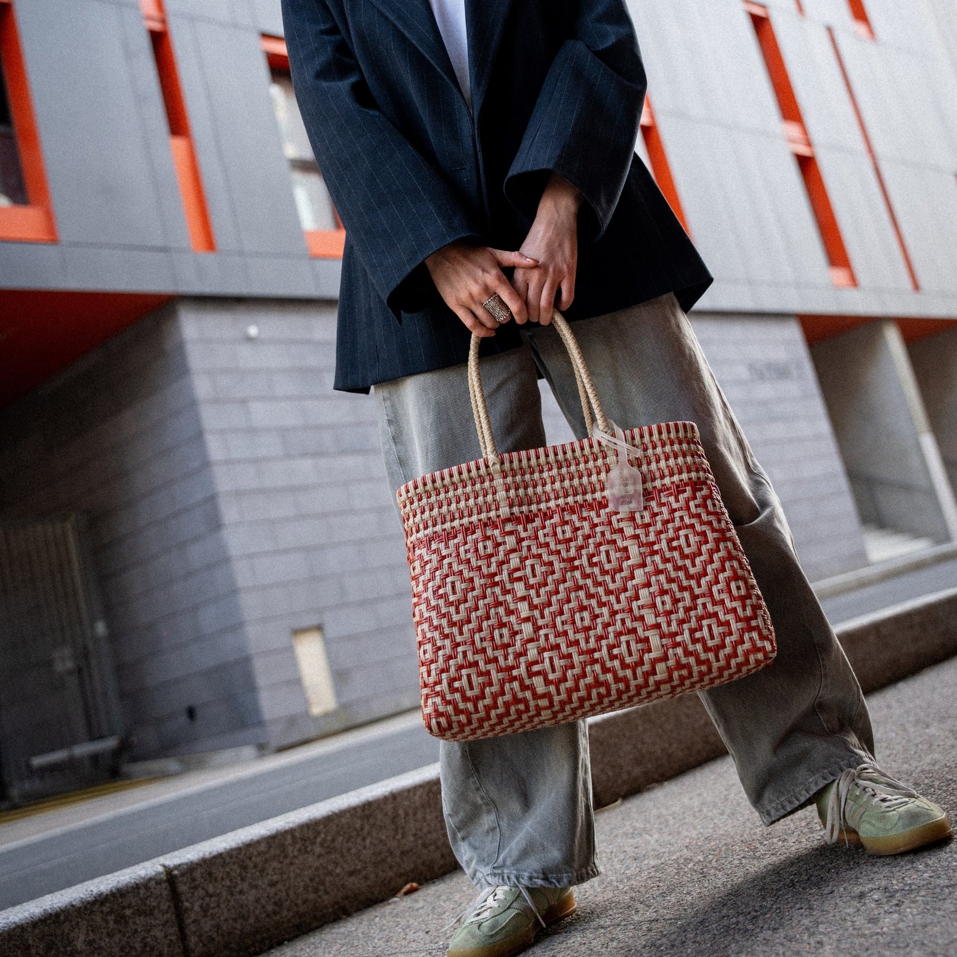 Le sac Mosaïc M et son tressage Argile et Craie