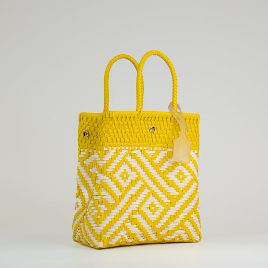 Sac à main motif aztèque en taille small jaune et blanc sur fond blanc 