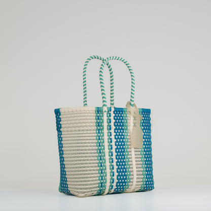 Panier Multi en taille small bleu sur fond blanc 