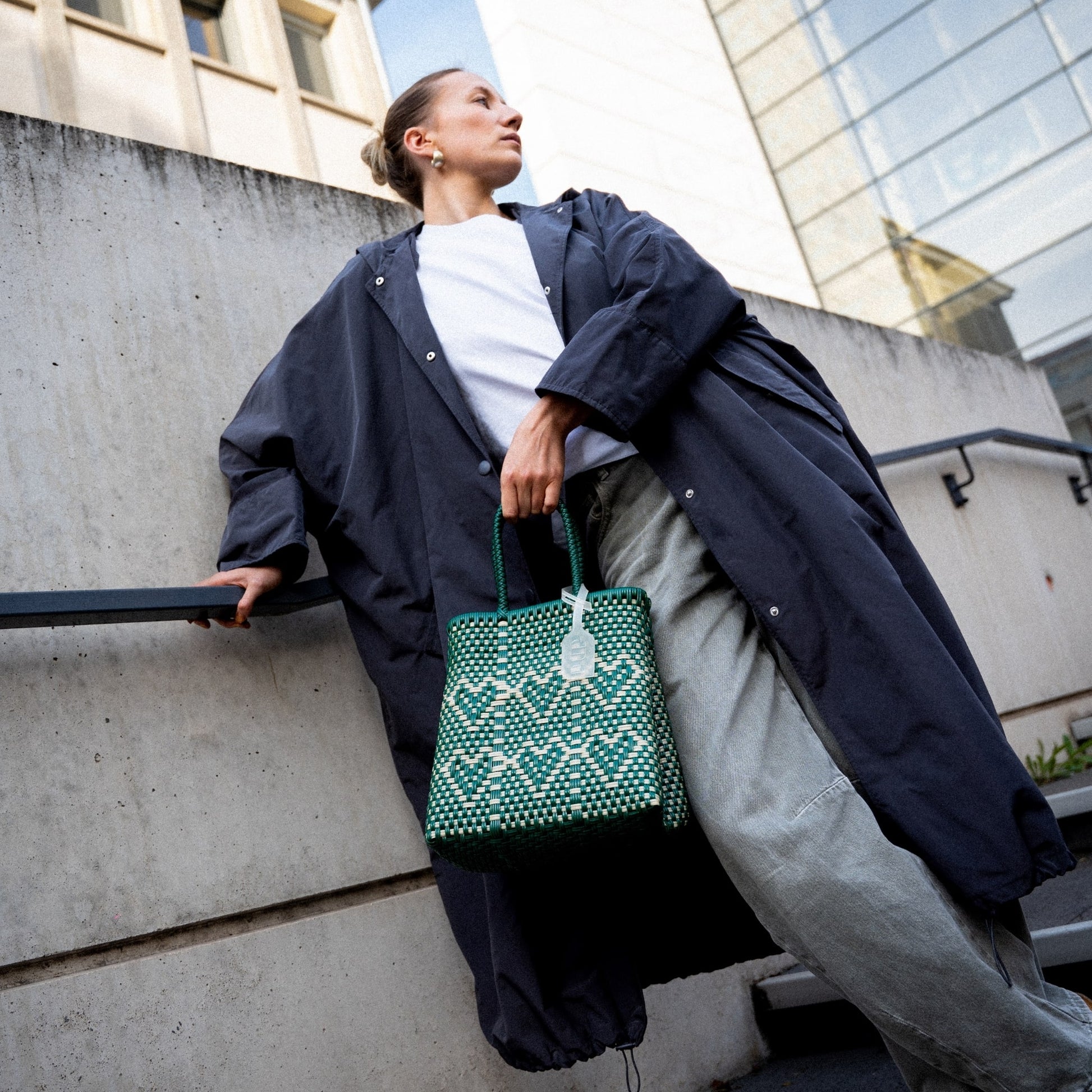 Clémentine porte le Chéri S dans le coloris Jade Perle