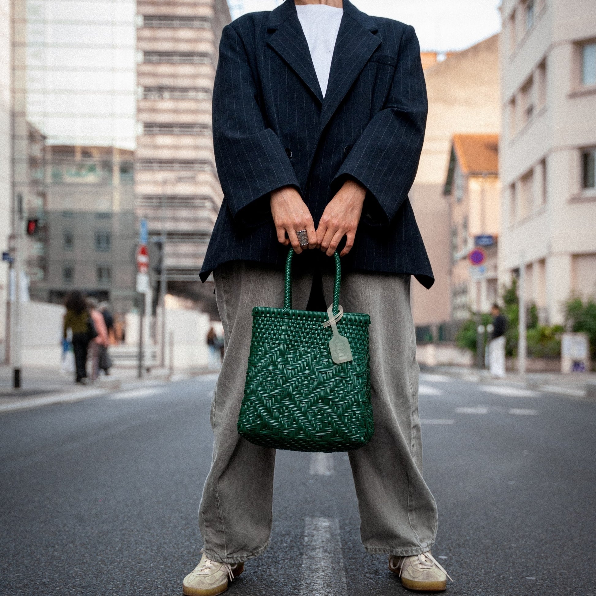 Le sac à main Loom S en coloris Jade