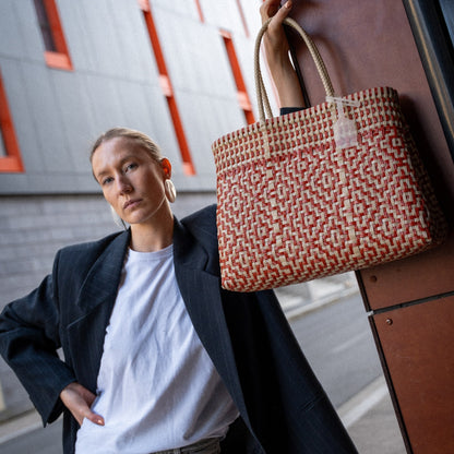 Le sac Mosaïc M et son tressage Argile et Craie